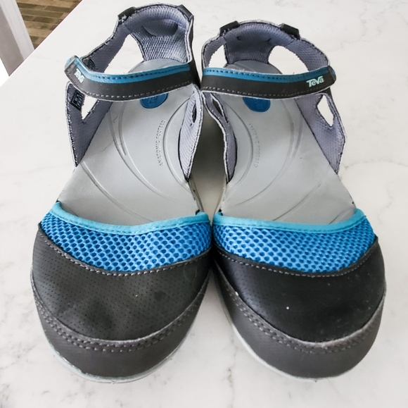 Teva Shoes - Teva sandals size 7